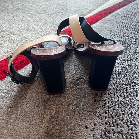 Tory Burch Bleecker Strappy Hexagon Heels - Picture 7 of 7